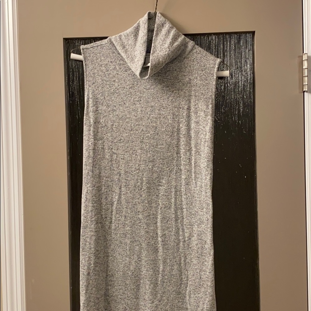 White House Black Market Top